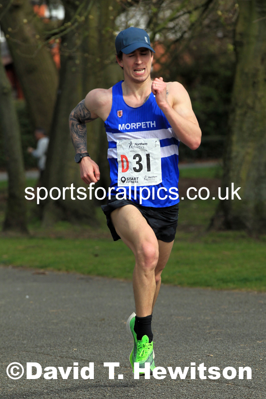 Senior Mens Northern 12 Stage Road Relay, 2022 Northern 12 and 6 Stage Road Relays,  Birkenhead Park, Birkenhead, Wirral.  Photo: David T. Hewitson/Sports for All Pics